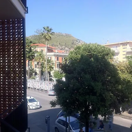 Casa de hóspedes Affittacamere Piazza Mazzini *